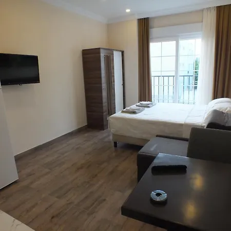 Apartment House - 15